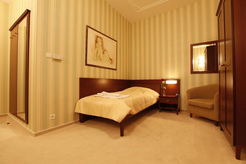 Hotel Sandor Pavillon Piest'any Zimmer foto