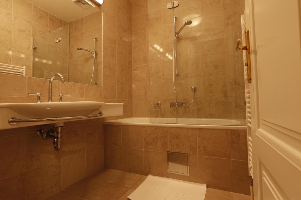 Hotel Sandor Pavillon Piest'any Zimmer foto